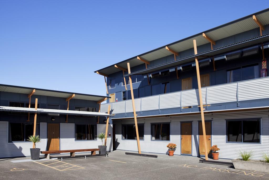 Beach House Motel Papamoa Esterno foto