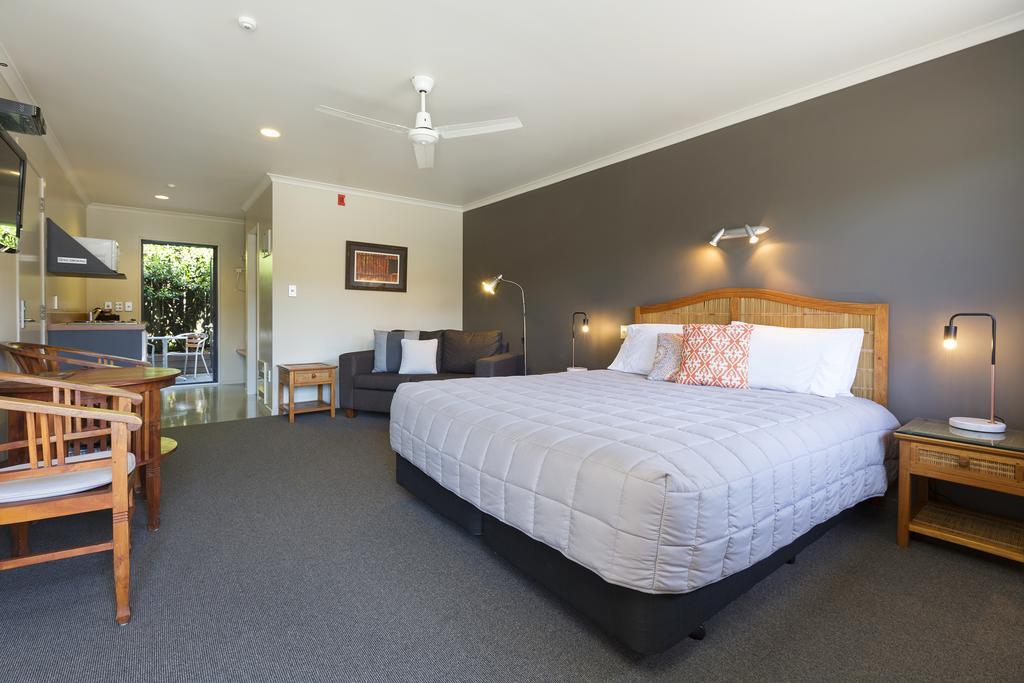 Beach House Motel Papamoa Esterno foto